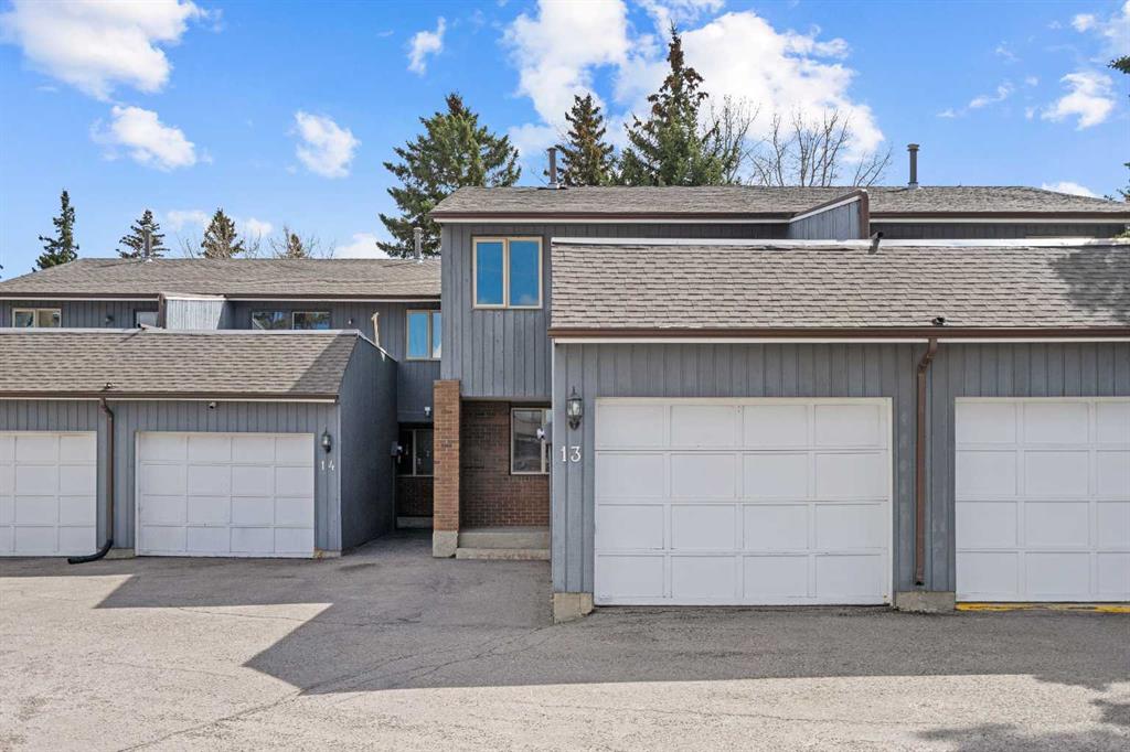 Picture of 13, 803 Varsity Estates Drive NW, Calgary Real Estate Listing