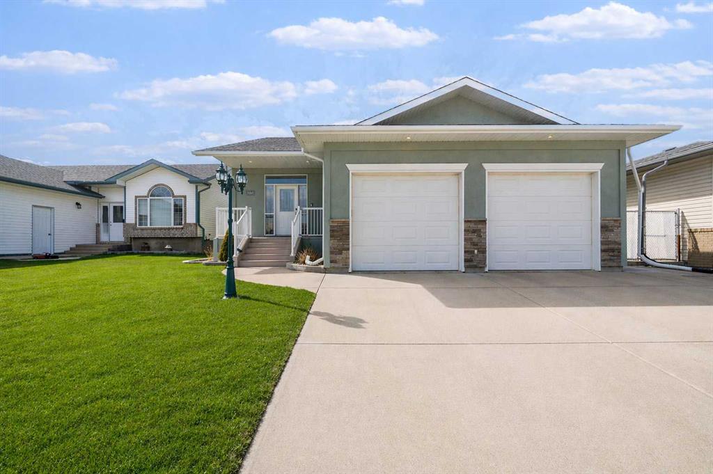 Picture of 161 Sunrise Road SW, Medicine Hat Real Estate Listing