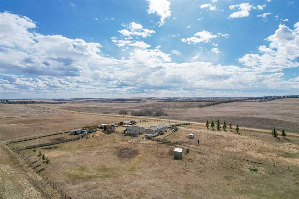 Picture of 40321 Range Road 251  , Rural Lacombe County Real Estate Listing