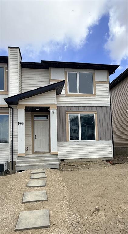 Picture of 1995 McCaskill Drive , Crossfield Real Estate Listing