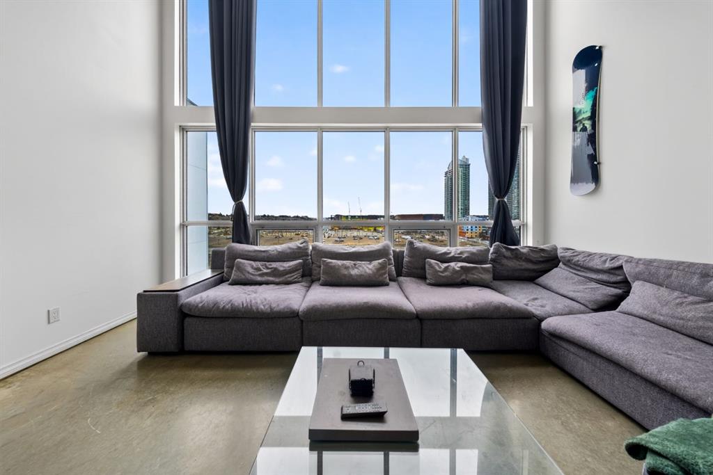 Picture of 613, 535 8 Avenue SE, Calgary Real Estate Listing