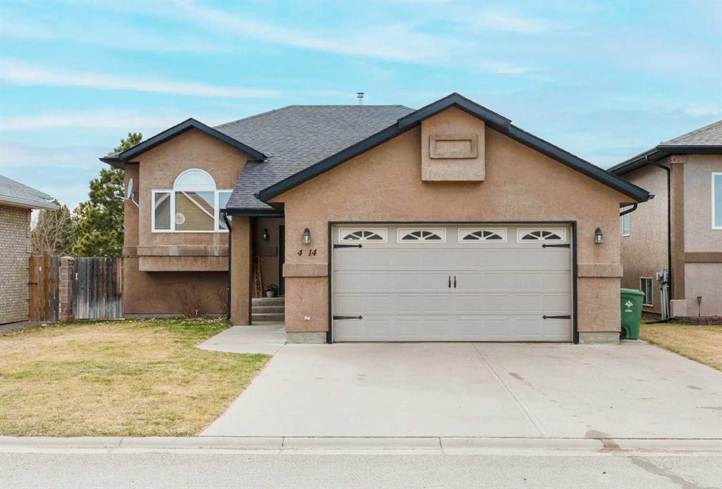 Picture of 4214 56 Street , Taber Real Estate Listing