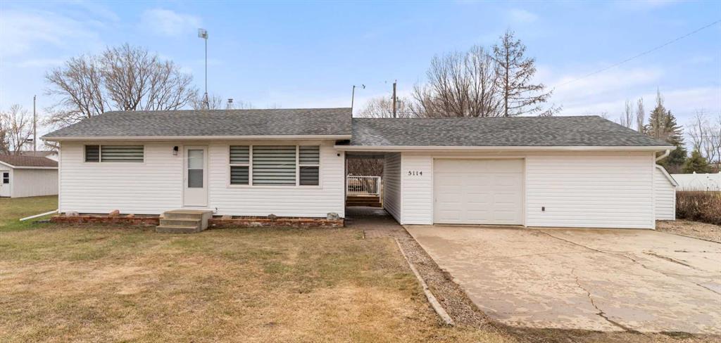 Picture of 5114 48 Street , Strome Real Estate Listing