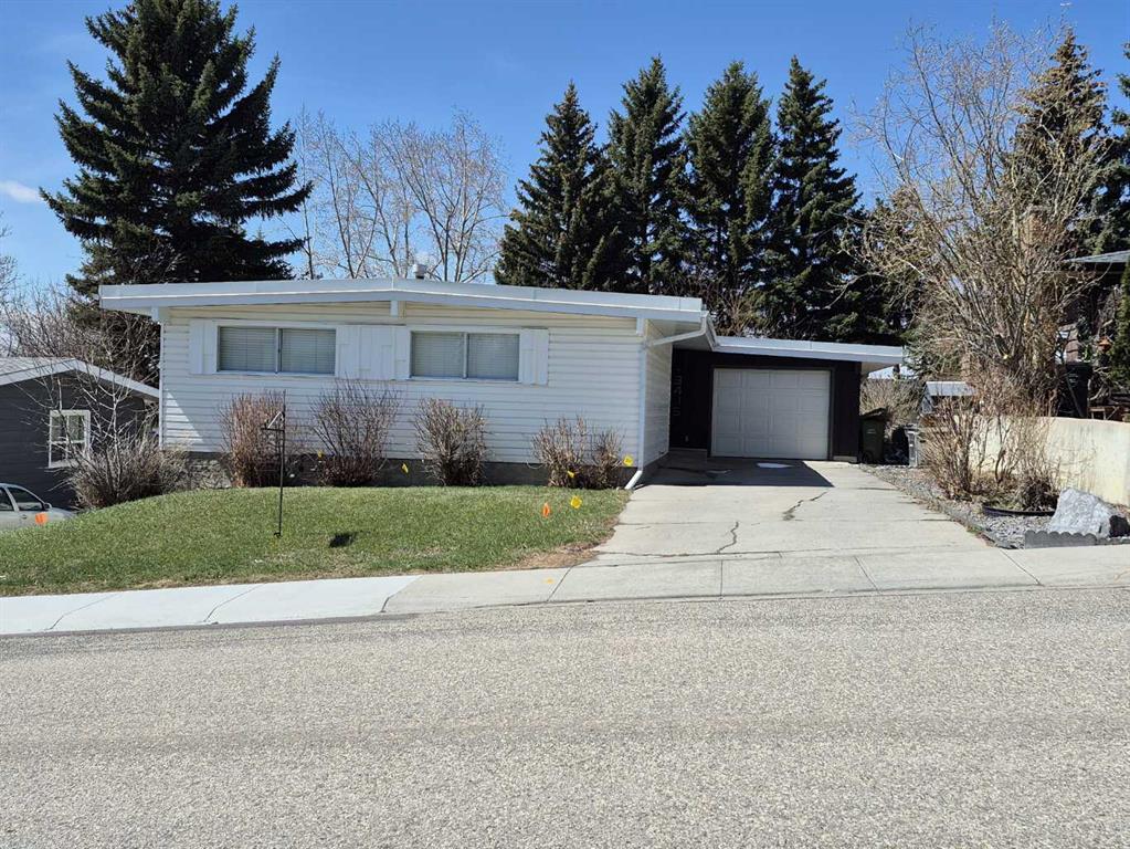 Picture of 3415 Benton Drive NW, Calgary Real Estate Listing