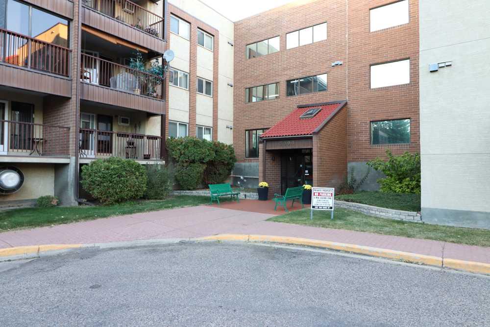 Picture of 202, 3090 15 Avenue SE, Medicine Hat Real Estate Listing