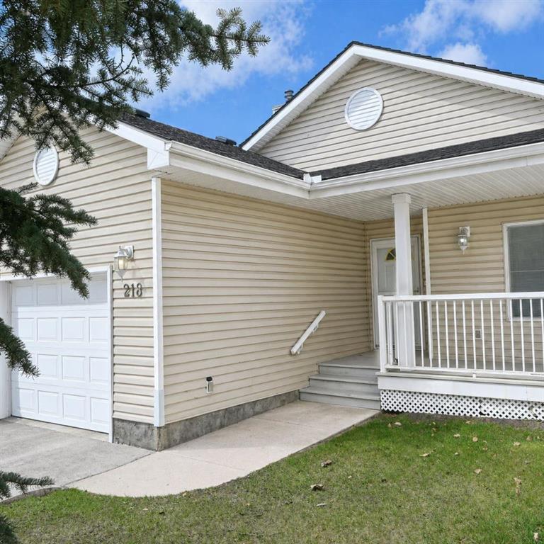 Picture of 218 Centre Avenue NW, Airdrie Real Estate Listing