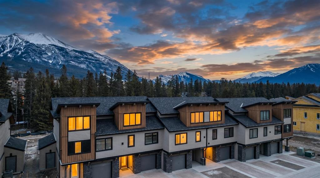 Picture of 20 Policeman\'s Creek Mews , Canmore Real Estate Listing