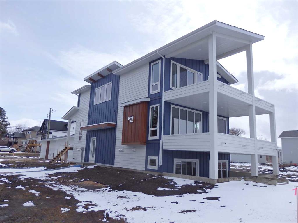 Picture of 4205 Lakeshore Drive , Sylvan Lake Real Estate Listing
