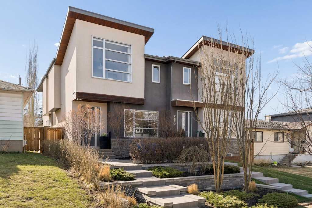 Picture of 2825 35 Street SW, Calgary Real Estate Listing