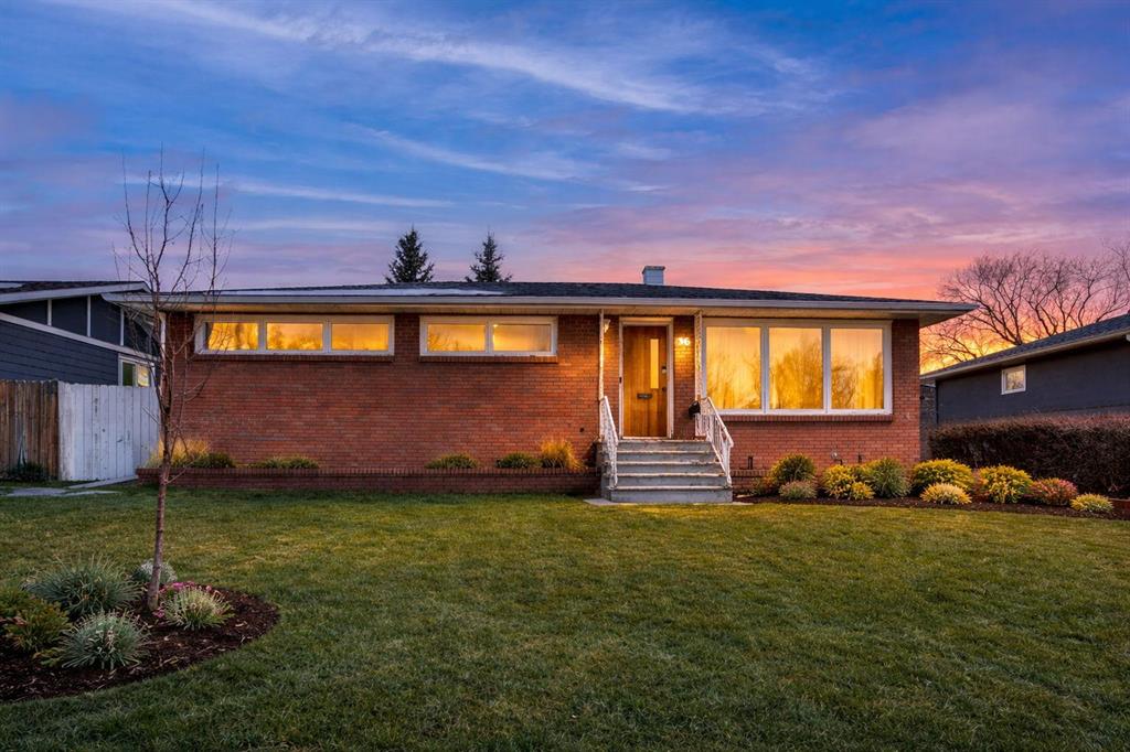 Picture of 36 Malibou Road SW, Calgary Real Estate Listing