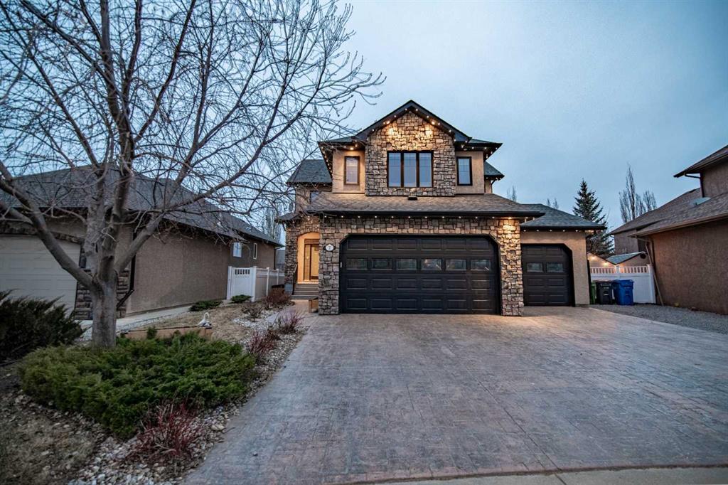 Picture of 7 Aldrich Close , Red Deer Real Estate Listing