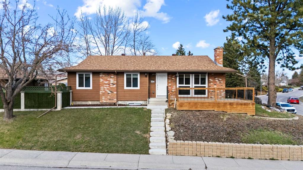 Picture of 304 Huntbourne Hill NE, Calgary Real Estate Listing