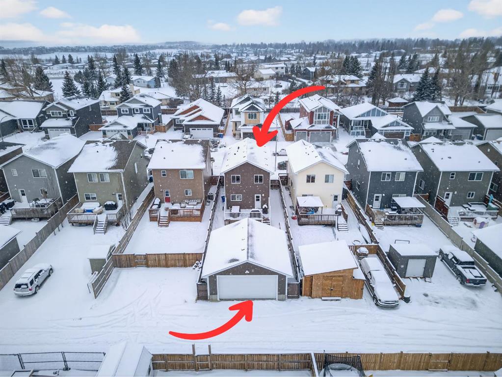 Picture of 62 Mackenzie Way , Carstairs Real Estate Listing