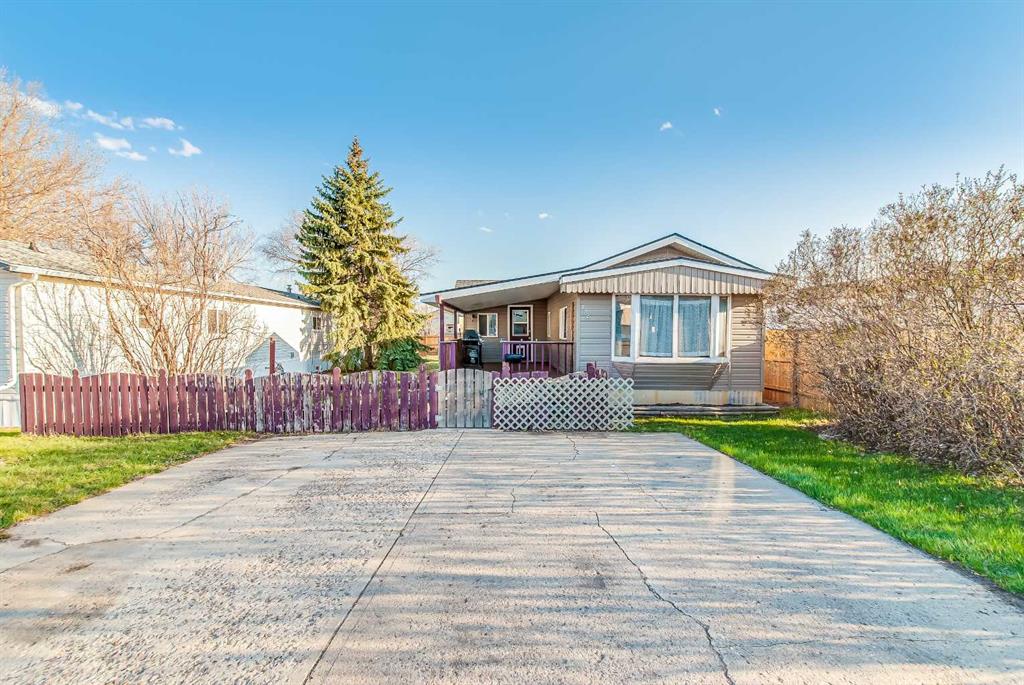 Picture of 136, 4000 13 Avenue SE, Medicine Hat Real Estate Listing