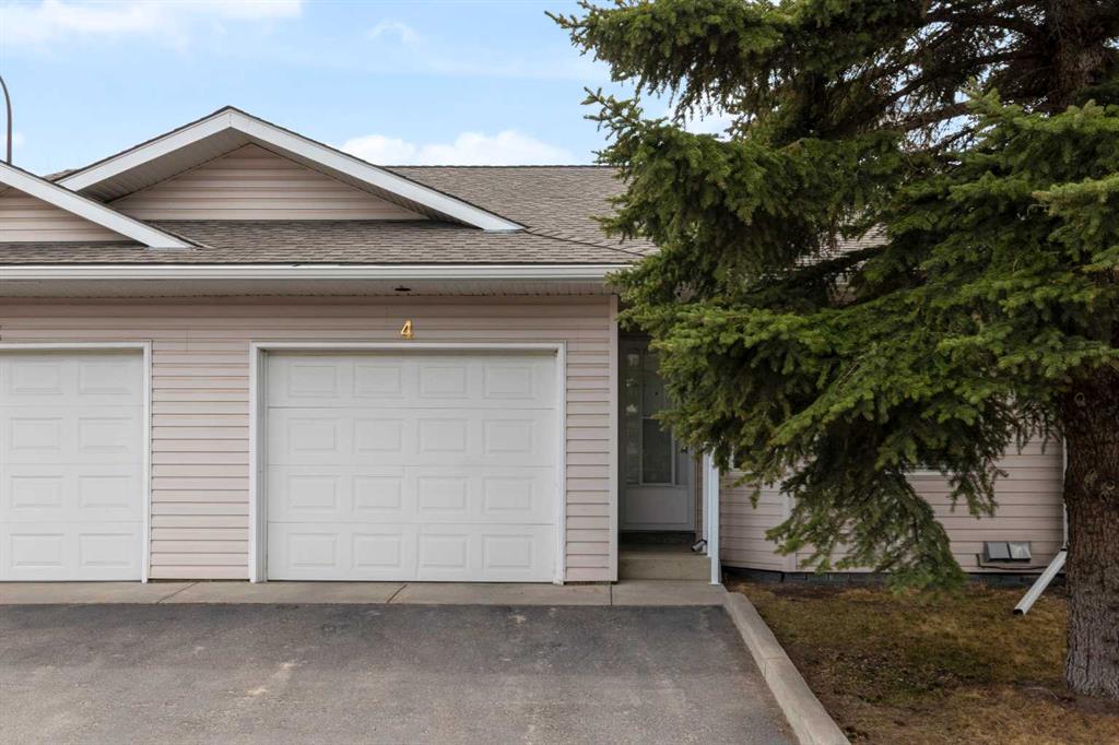 Picture of 4, 604 Griffin Road W, Cochrane Real Estate Listing