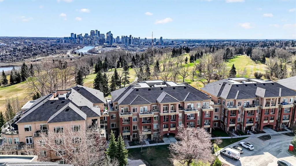 Picture of 7304, 14 Hemlock Crescent SW, Calgary Real Estate Listing