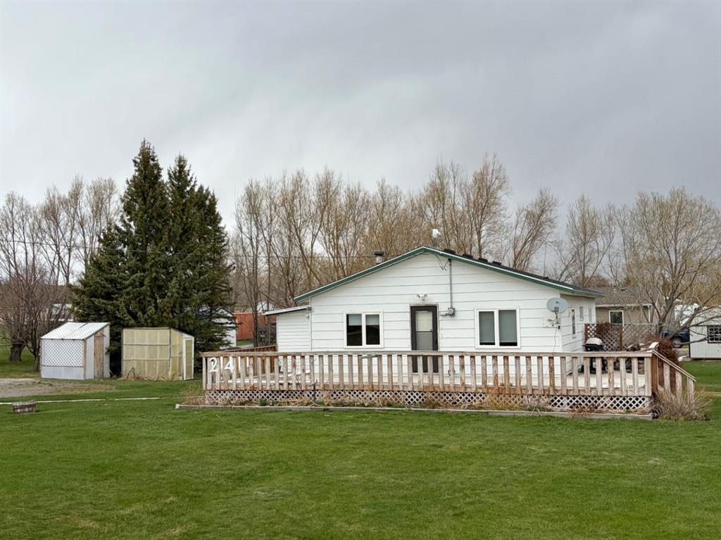 Picture of 24E 3 Avenue S, Hill Spring Real Estate Listing