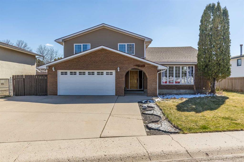 Picture of 9 Cobb Road SE, Medicine Hat Real Estate Listing
