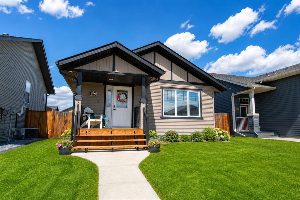 Picture of 179 Long Close , Red Deer Real Estate Listing