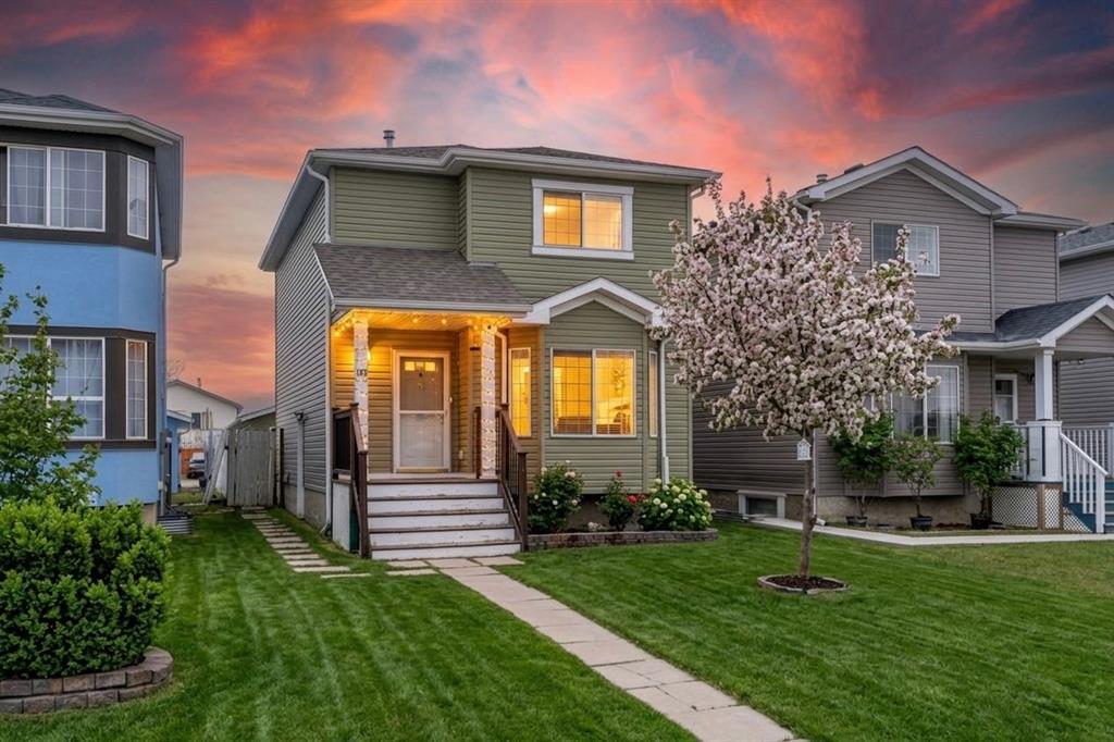 Picture of 192 Martin Crossing Crescent NE, Calgary Real Estate Listing
