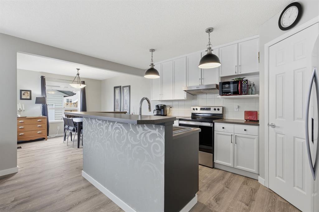 Picture of 44 Cimarron Grove Way , Okotoks Real Estate Listing