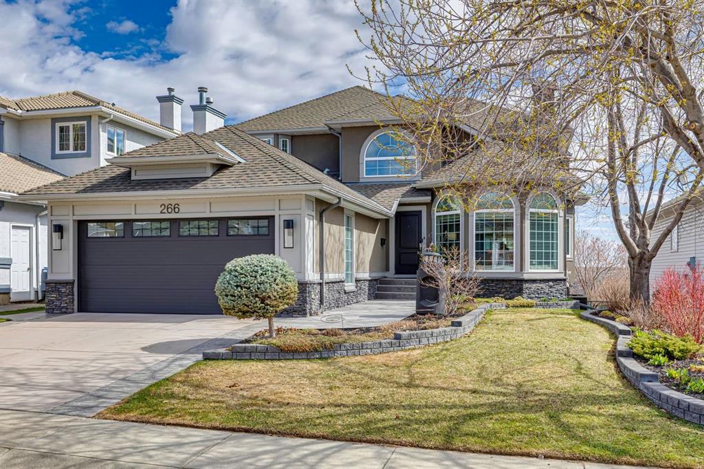 Picture of 266 Diamond Drive SE, Calgary Real Estate Listing