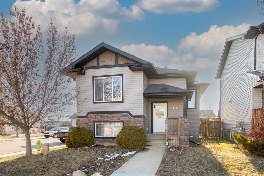 Picture of 171 Vickers Close , Red Deer Real Estate Listing