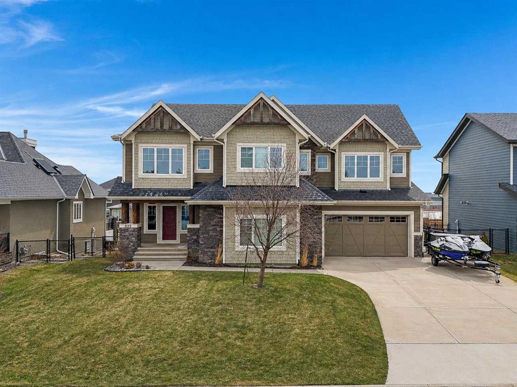 Picture of 928 East Lakeview Road , Chestermere Real Estate Listing