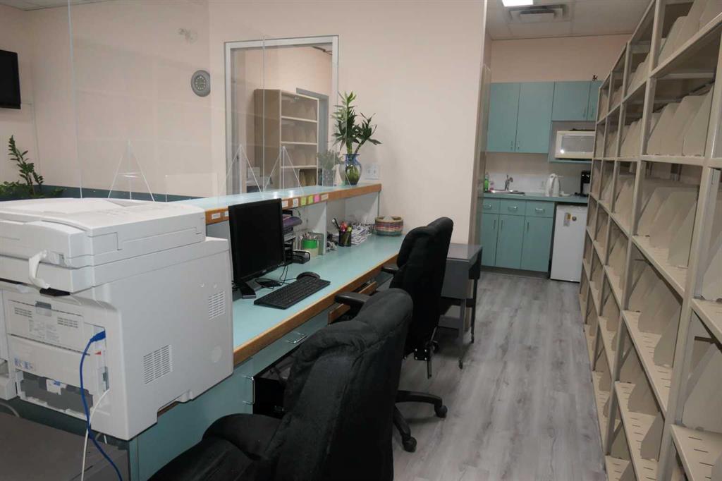 Picture of 219, 328 Centre Street SE, Calgary Real Estate Listing