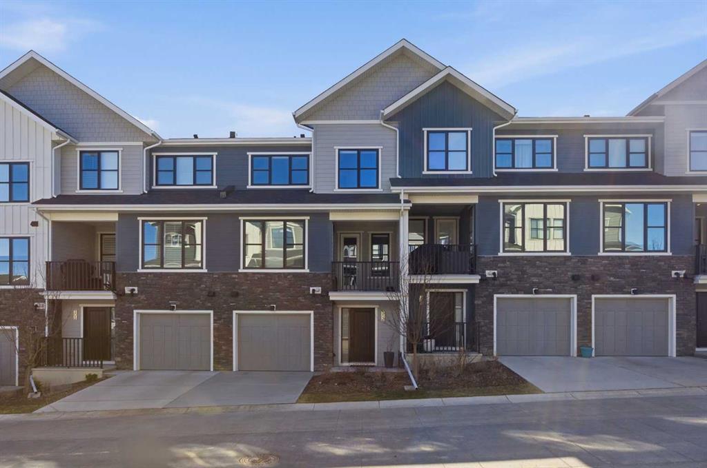 Picture of 307 Crestridge Common SW, Calgary Real Estate Listing