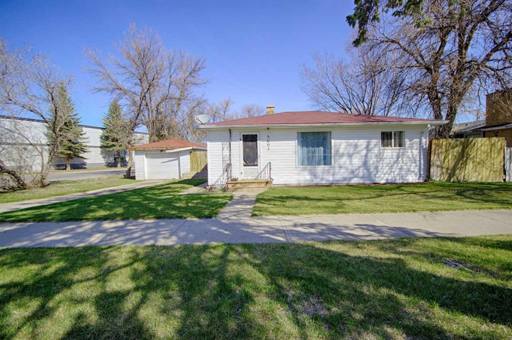 Picture of 5005 44 ave  , Taber Real Estate Listing