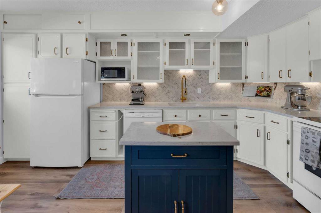 Picture of 1008, 6223 31 Avenue NW, Calgary Real Estate Listing
