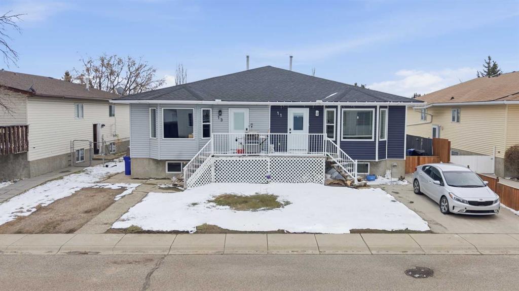 Picture of 13 Green Meadow Crescent , Strathmore Real Estate Listing