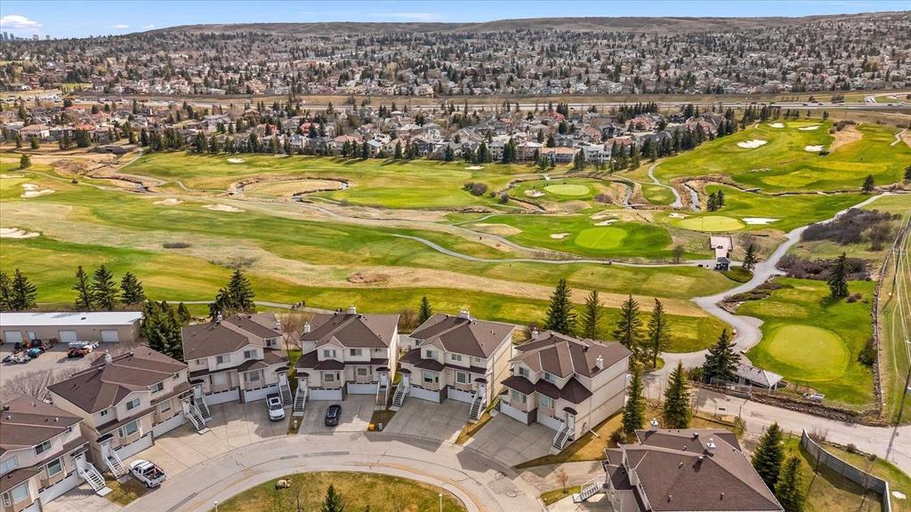 Picture of 139 Country Hills Gardens NW, Calgary Real Estate Listing