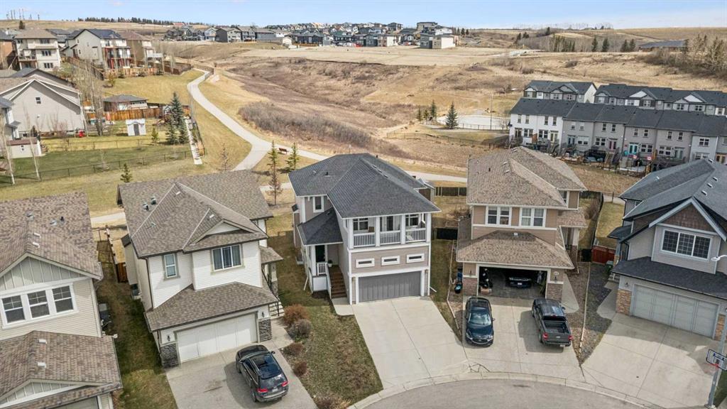 Picture of 161 Heritage Bay , Cochrane Real Estate Listing