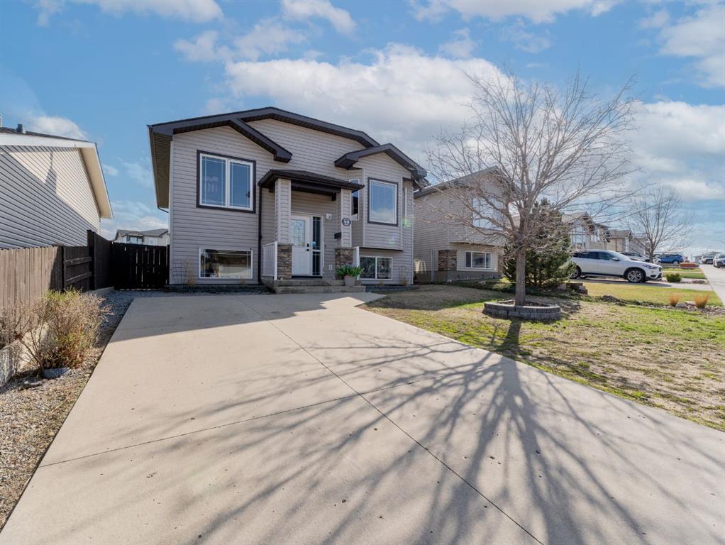 Picture of 49 Terrace Street NE, Medicine Hat Real Estate Listing
