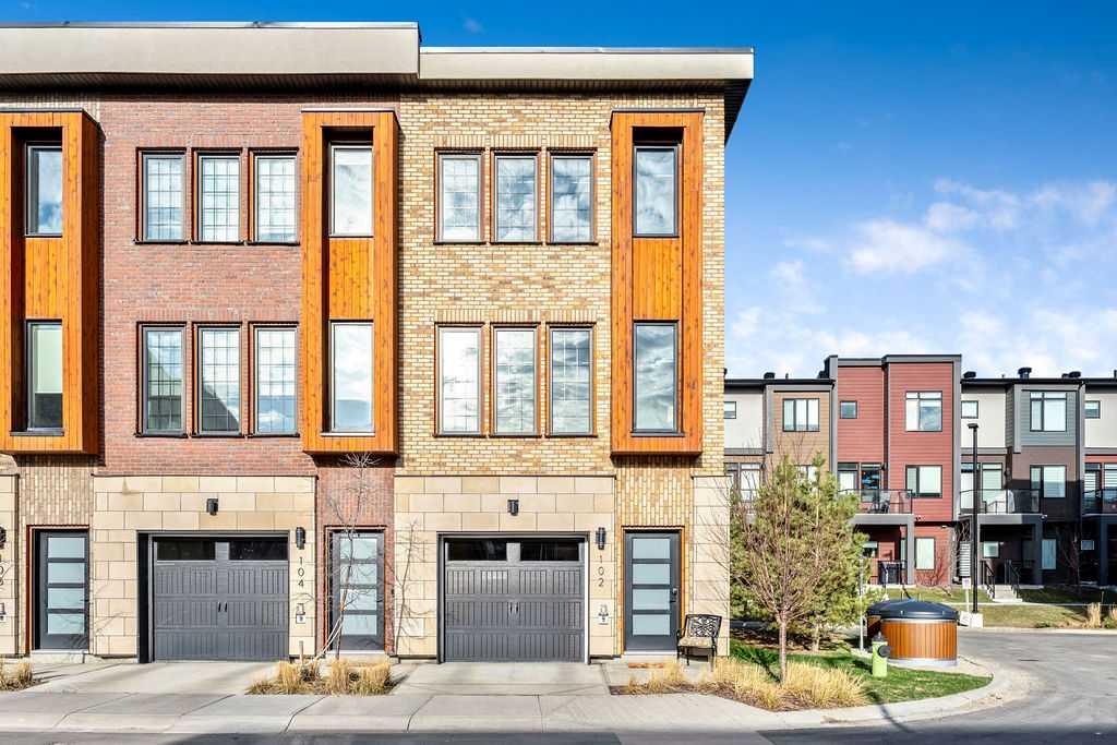 Picture of 102, 81 Greenbriar Place NW, Calgary Real Estate Listing