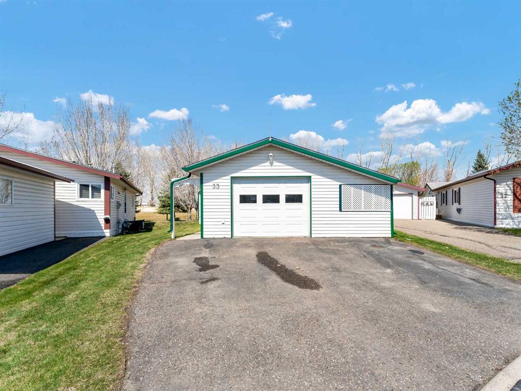 Picture of 33, 1600 Strachan Road SE, Medicine Hat Real Estate Listing