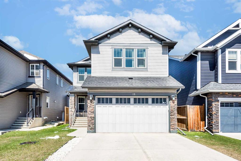 Picture of 19 Skyview Ranch Crescent NE, Calgary Real Estate Listing