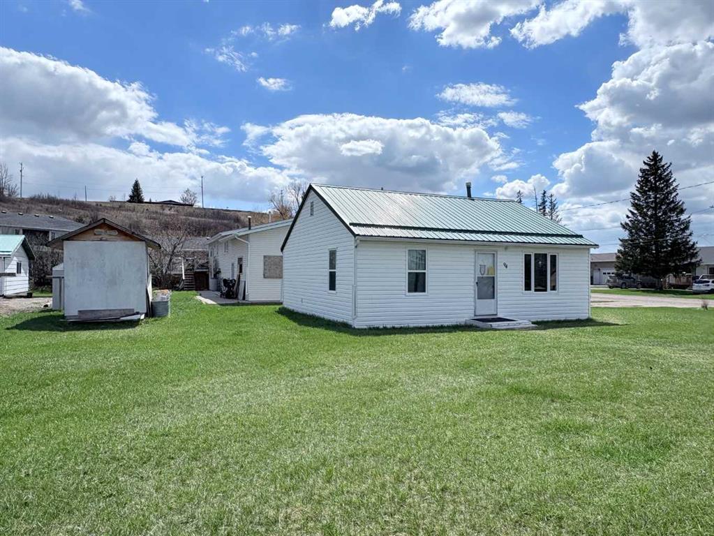 Picture of 94 7 Avenue W, Cardston Real Estate Listing