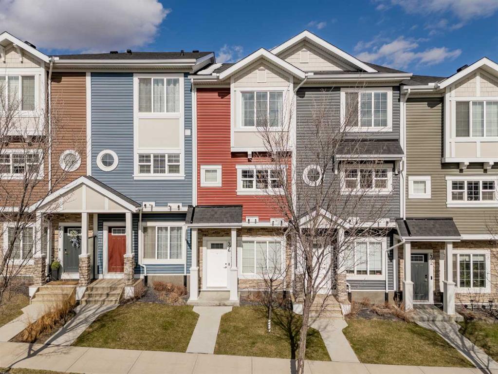 Picture of 496 Nolan Hill Boulevard NW, Calgary Real Estate Listing