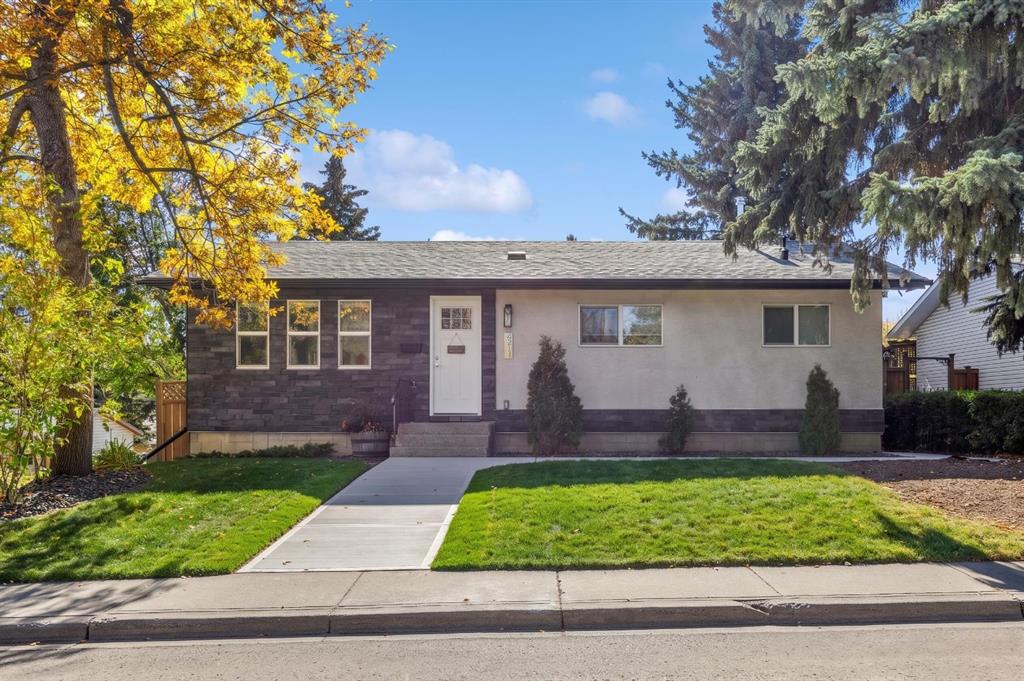 Picture of 4211 Dalhart Road NW, Calgary Real Estate Listing