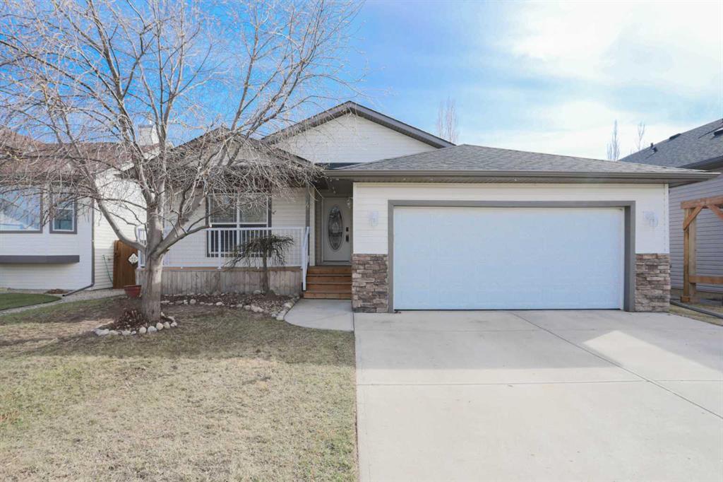 Picture of 412 Highland Close , Strathmore Real Estate Listing