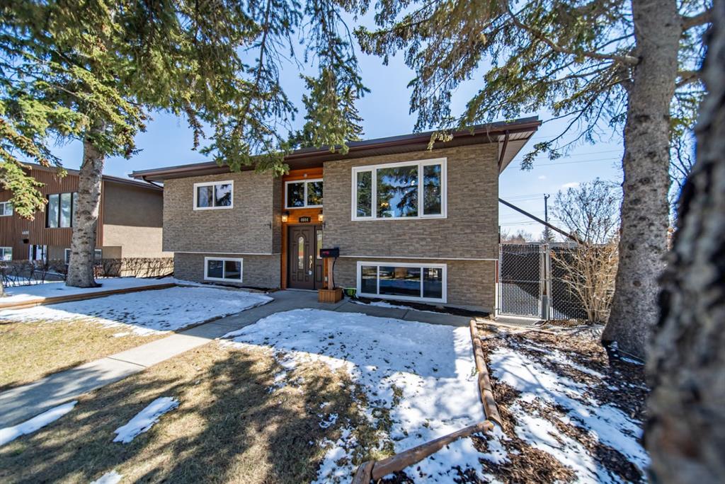 Picture of 4604 Namaka Crescent NW, Calgary Real Estate Listing
