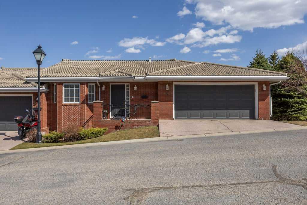 Picture of 4 Prominence Path SW, Calgary Real Estate Listing