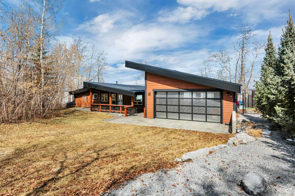 Picture of 99 Grand Avenue , Norglenwold Real Estate Listing