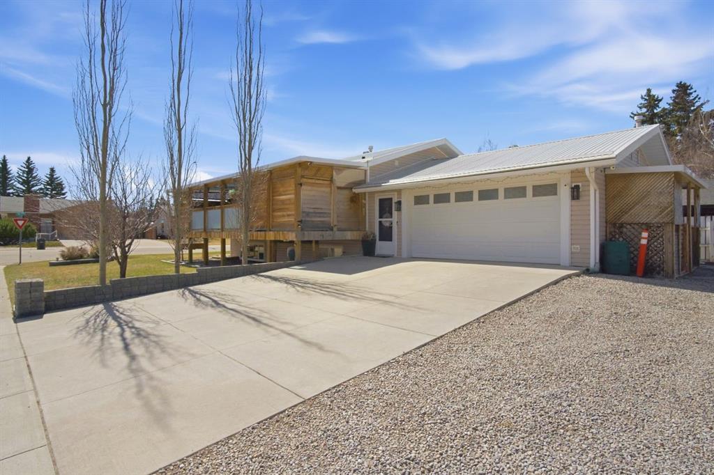 Picture of 5502 56 Street , Olds Real Estate Listing