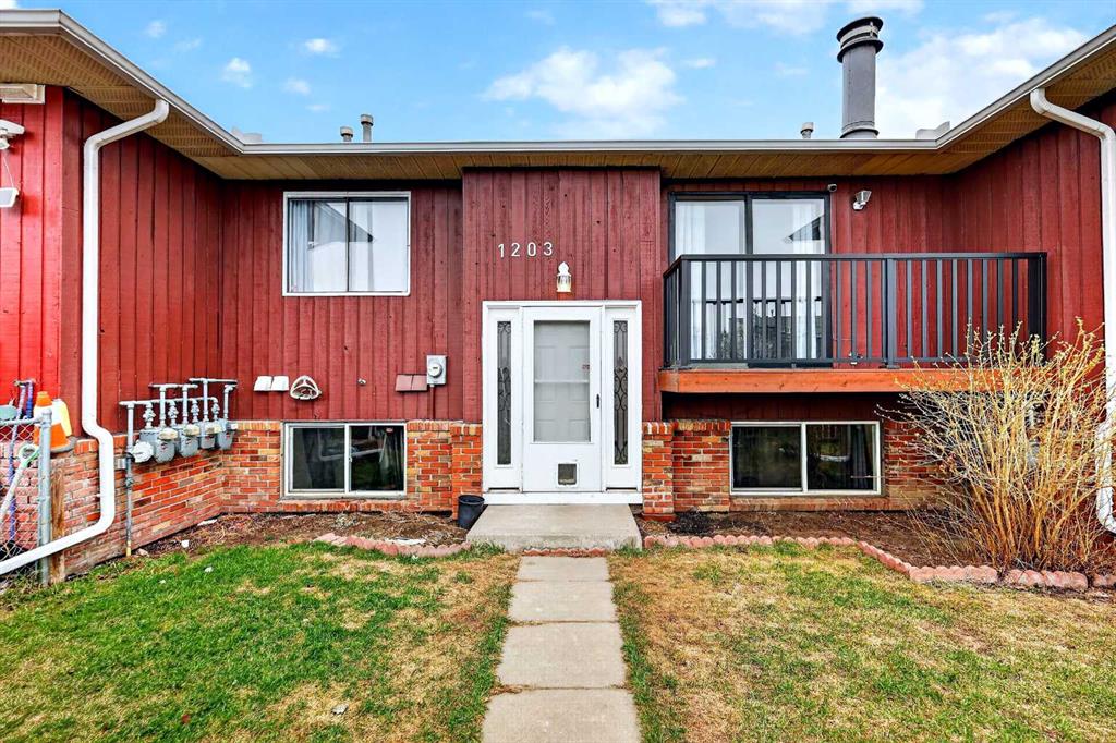 Picture of E, 1203 44 Street SE, Calgary Real Estate Listing
