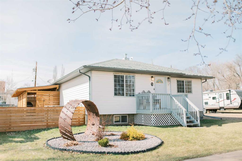 Picture of 53 2nd Avenue S, Big Valley Real Estate Listing