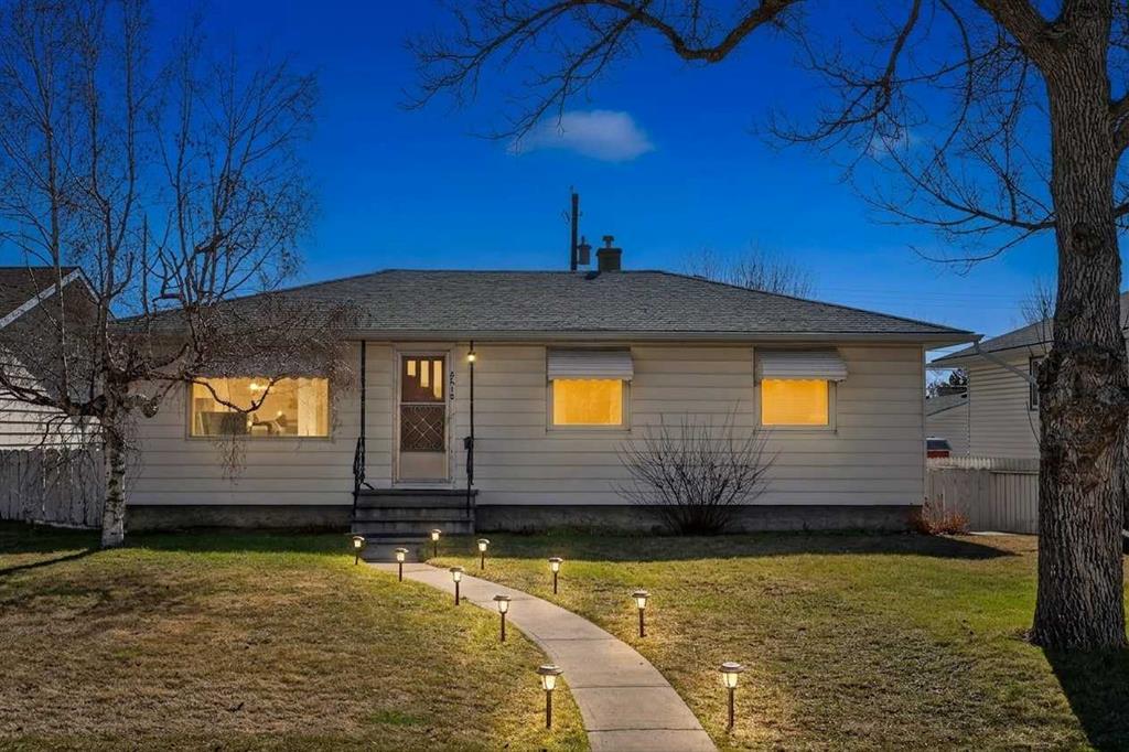Picture of 2416 38 Street SW, Calgary Real Estate Listing